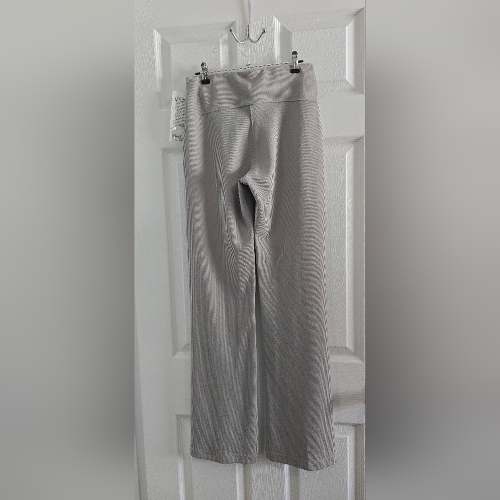 Lululemon Brushed Softstreme Ribbed Zip Flared Pant 32.5" Riverstone - Picture 7 of 13